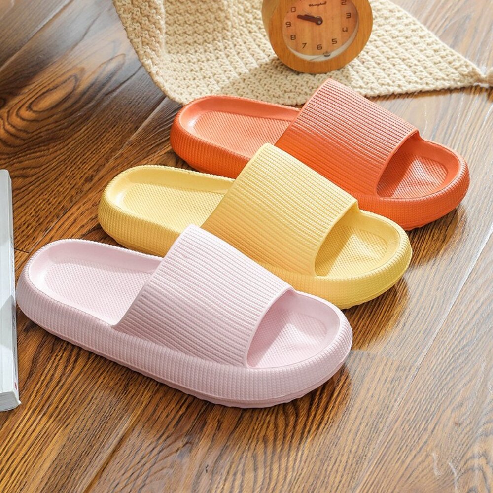 Women's thick-soled slippers with comfortable feel non-slip and deodorant summer